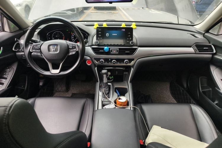 Used Honda Accord 2018 260TURBO Luxury Edition China VI Center Console