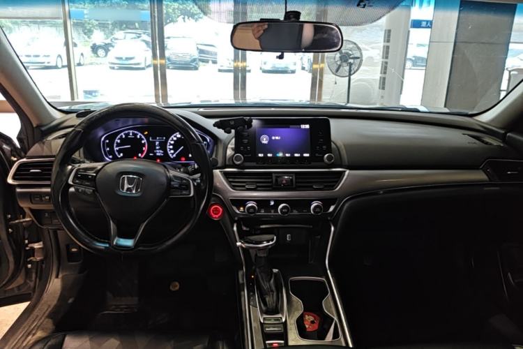 Used Honda Accord 2018 260TURBO Elite Edition China VI Center Console