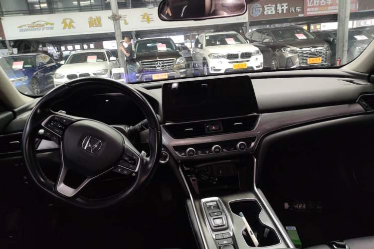 Used Honda Accord 2018 Rui Hybrid 2.0L Rui Ling Edition China VI Center Console