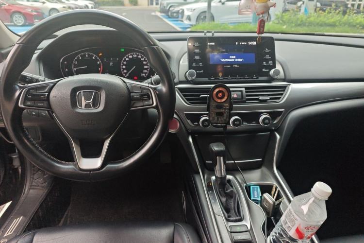 Used Honda Accord 2018 260TURBO Elite Edition China VI Center Console
