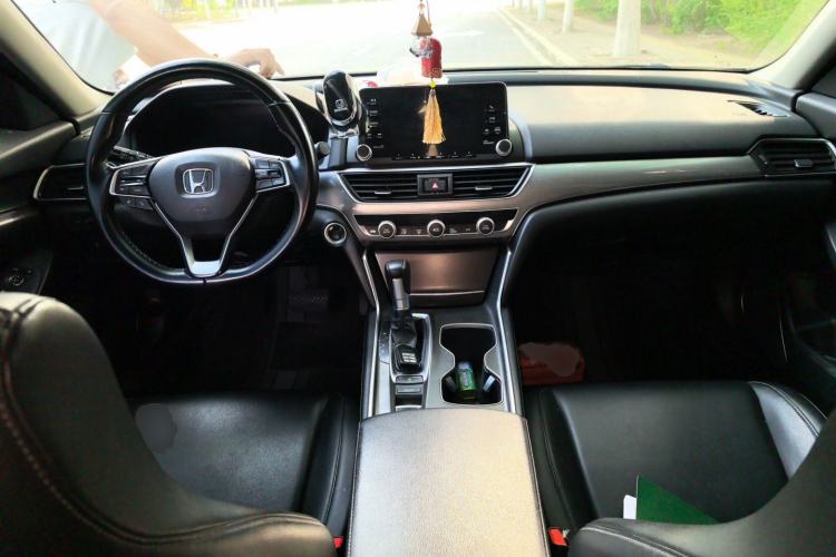 Used Honda Accord 2018 260TURBO Elite Edition China VI Center Console