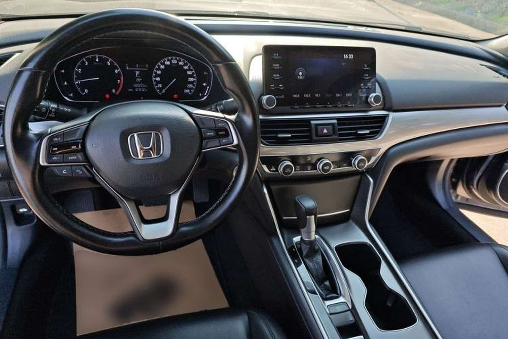 Used Honda Accord 2018 260TURBO Elite Edition China VI Center Console