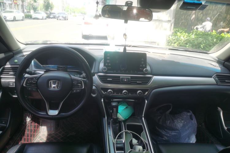 Used Honda Accord 2018 260TURBO Luxury Edition China VI Center Console