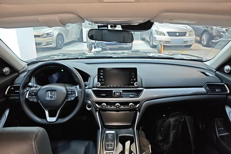 Used Honda Accord 2018 Rui Hybrid 2.0L Rui Ling Edition China VI Center Console