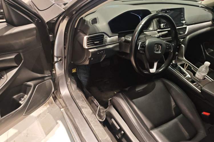 Used Honda Accord 2018 260TURBO Elite Edition China VI Driver Seat