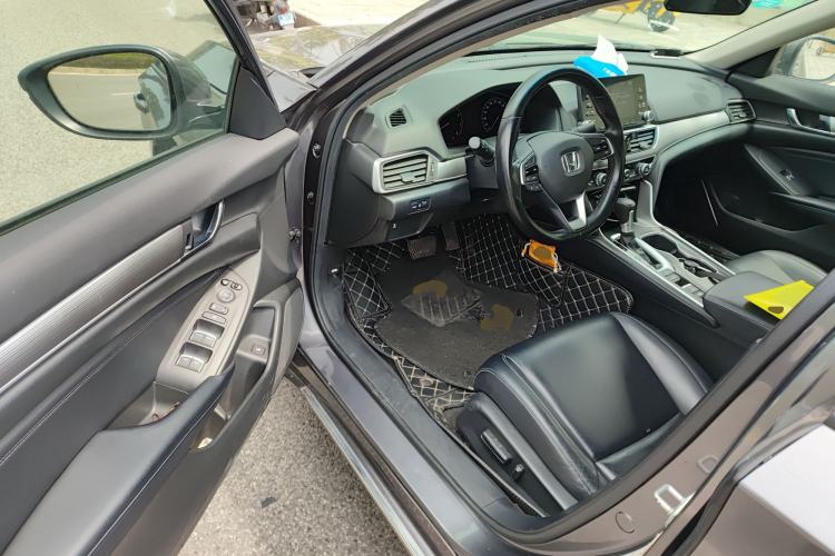 Used Honda Accord 2018 260TURBO Elite Edition China VI Driver Seat