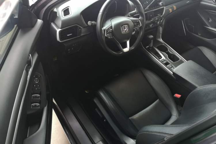 Used Honda Accord 2018 260TURBO Luxury Edition China VI Driver Seat