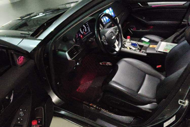 Used Honda Accord 2018 260TURBO Luxury Edition China VI Driver Seat