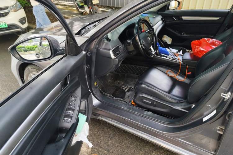 Used Honda Accord 2018 260TURBO Elite Edition China VI Driver Seat
