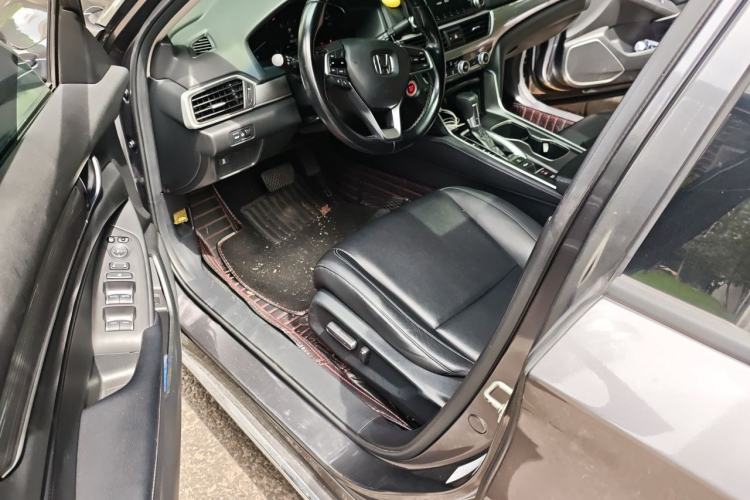 Used Honda Accord 2018 260TURBO Elite Edition China VI Driver Seat