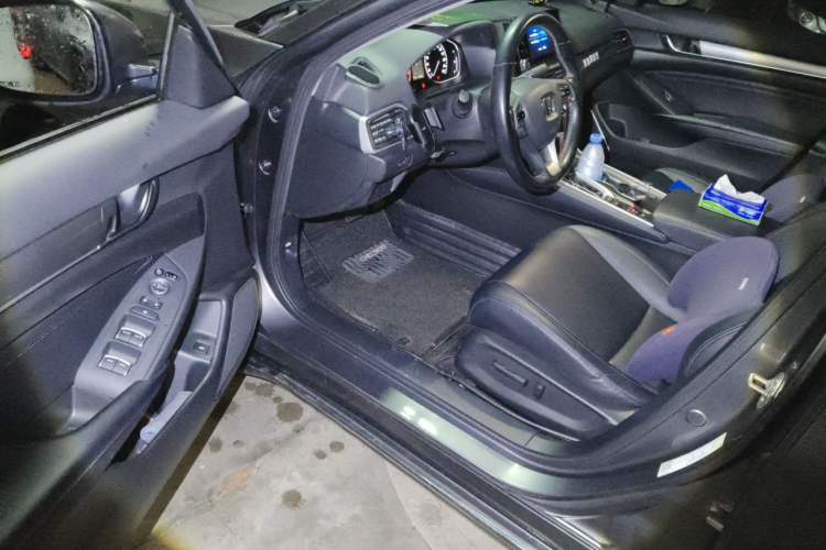 Used Honda Accord 2018 260TURBO Elite Edition China VI Driver Seat