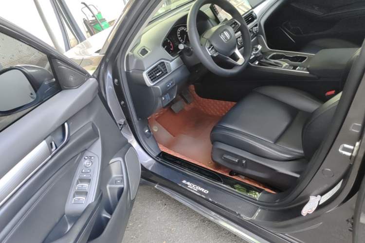 Used Honda Accord 2018 260TURBO Elite Edition China VI Driver Seat