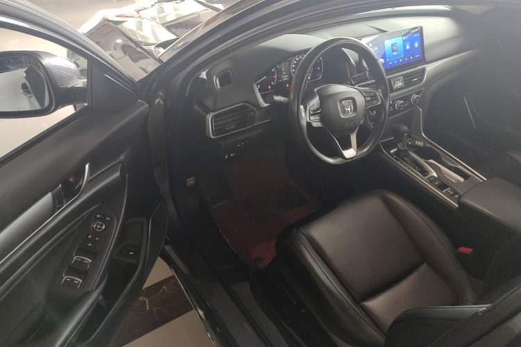 Used Honda Accord 2018 260TURBO Elite Edition China VI Driver Seat