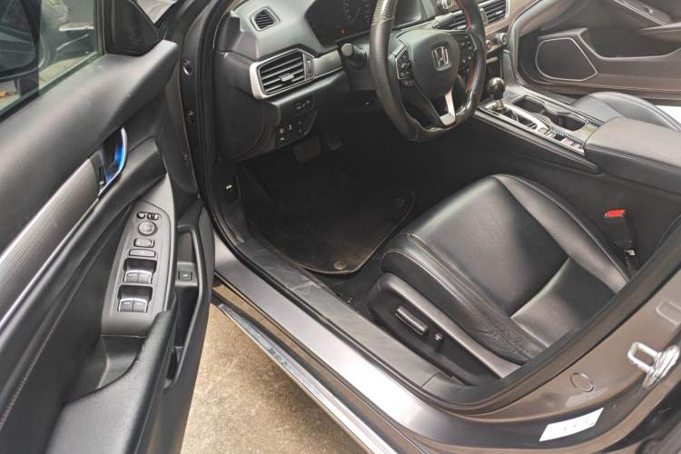 Used Honda Accord 2018 260TURBO Luxury Edition China VI Driver Seat