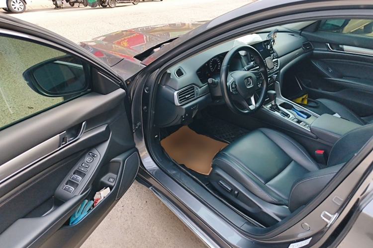 Used Honda Accord 2018 260TURBO Luxury Edition China VI Driver Seat