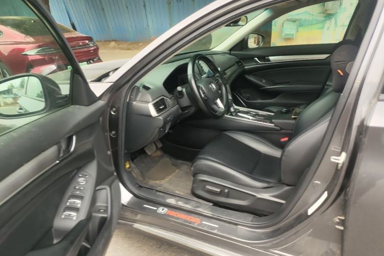 Used Honda Accord 2018 260TURBO Elite Edition China VI Driver Seat