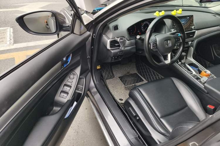 Used Honda Accord 2018 260TURBO Luxury Edition China VI Driver Seat