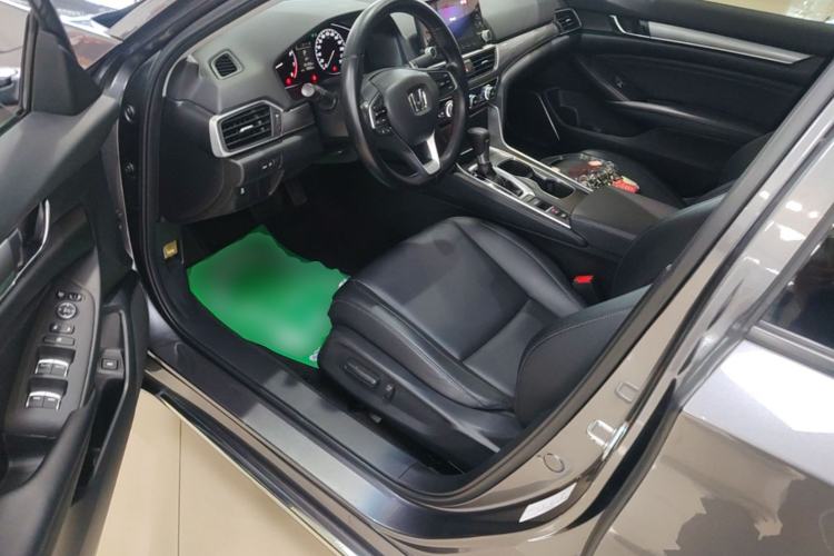 Used Honda Accord 2018 260TURBO Elite Edition China VI Driver Seat