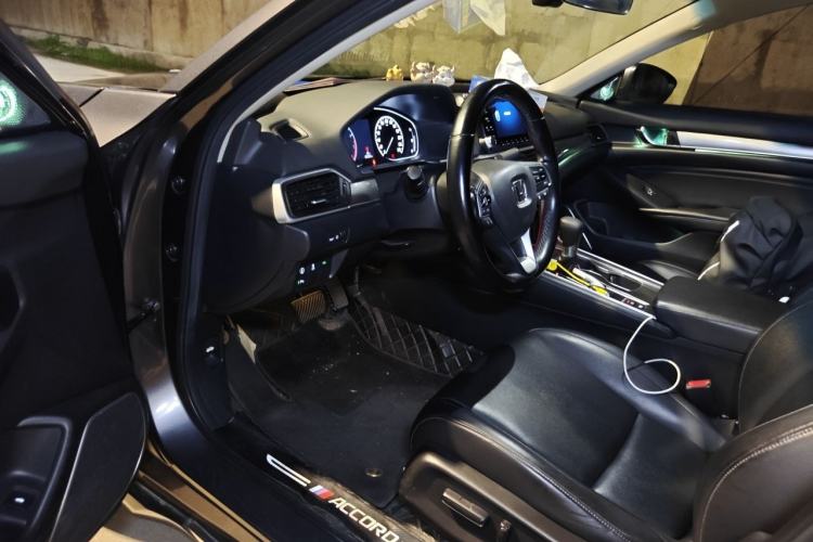 Used Honda Accord 2018 260TURBO Luxury Edition China VI Driver Seat