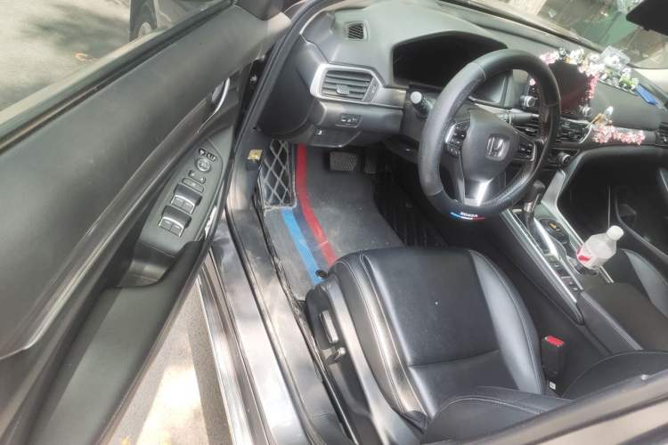 Used Honda Accord 2018 260TURBO Elite Edition China VI Driver Seat