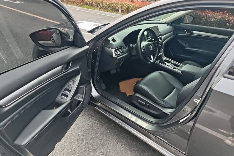 Used Honda Accord 2018 260TURBO Luxury Edition China VI Driver Seat