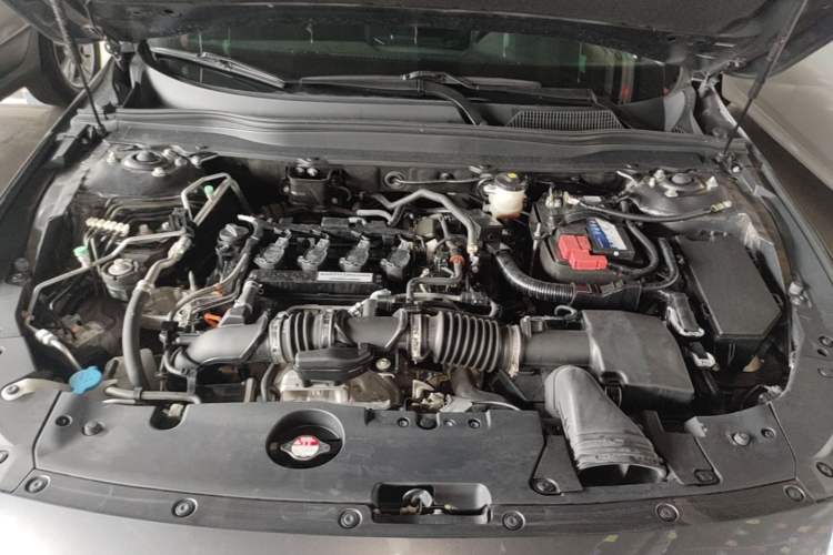 Used Honda Accord 2018 260TURBO Elite Edition China VI Engine Bay