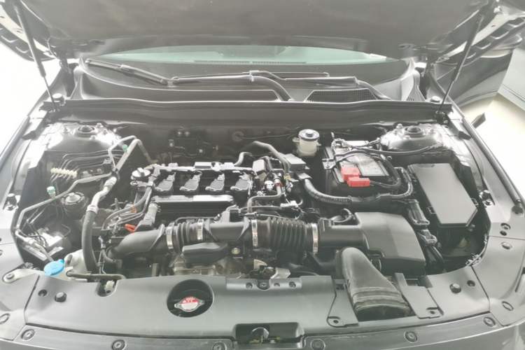Used Honda Accord 2018 260TURBO Elite Edition China VI Engine Bay