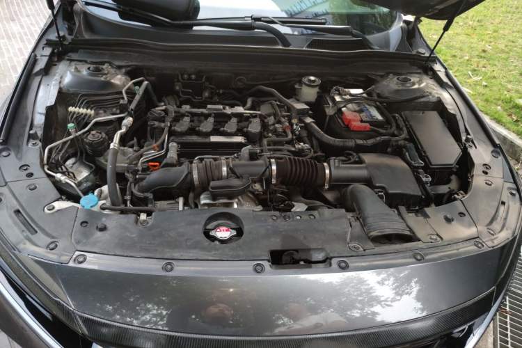 Used Honda Accord 2018 260TURBO Elite Edition China VI Engine Bay