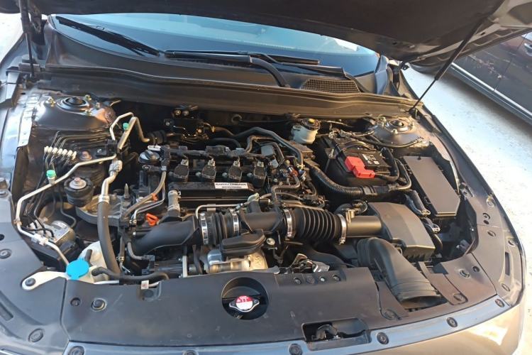 Used Honda Accord 2018 260TURBO Elite Edition China VI Engine Bay