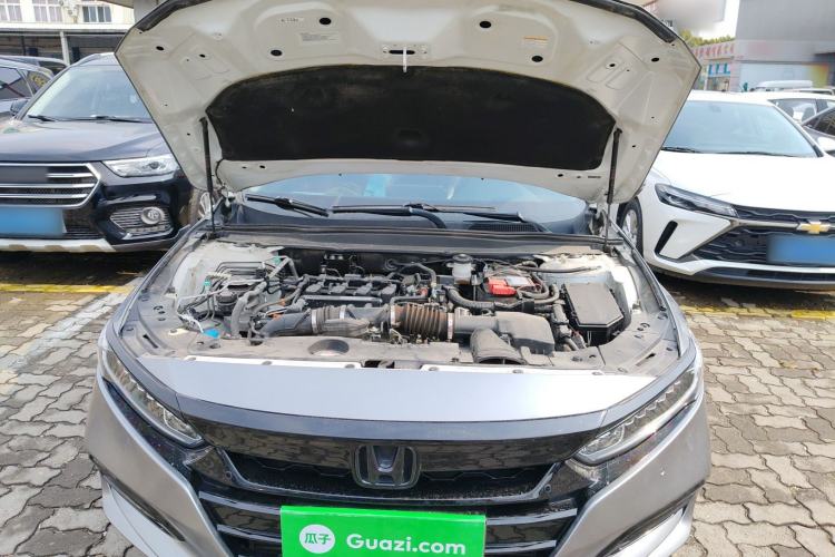 Used Honda Accord 2018 260TURBO Elite Edition China VI Engine Bay