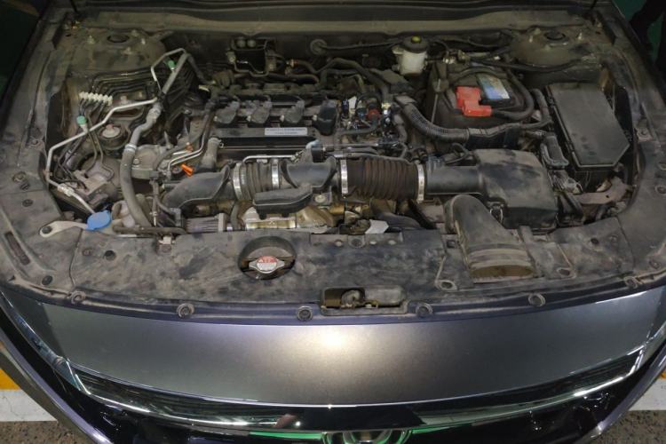 Used Honda Accord 2018 260TURBO Luxury Edition China VI Engine Bay