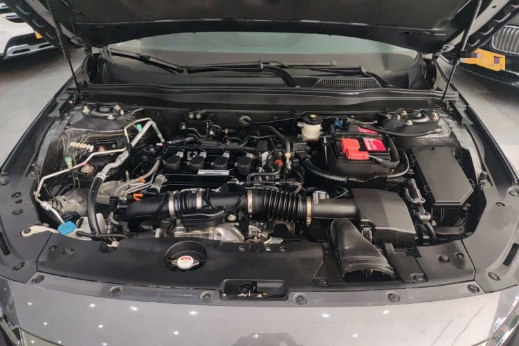 Used Honda Accord 2018 260TURBO Luxury Edition China VI Engine Bay