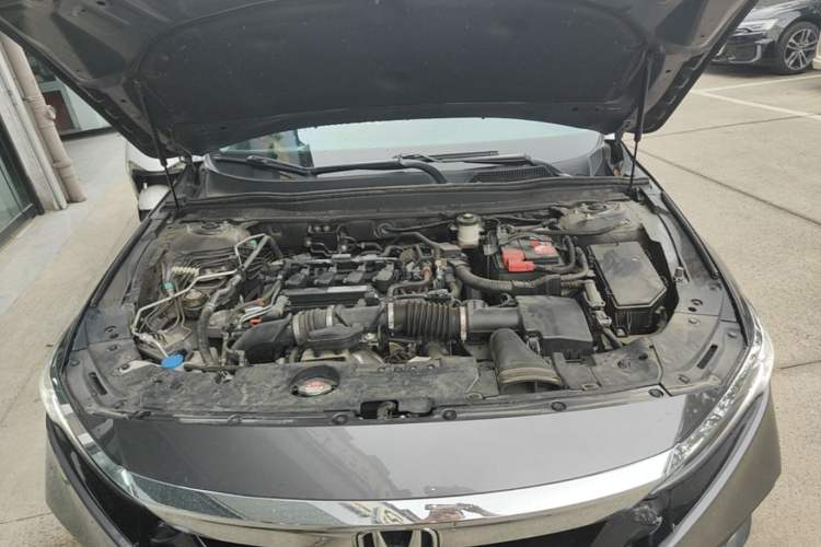 Used Honda Accord 2018 260TURBO Elite Edition China VI Engine Bay