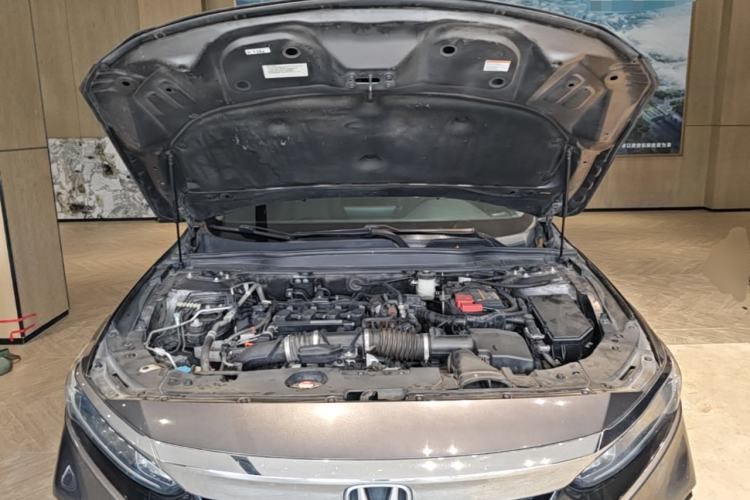 Used Honda Accord 2018 260TURBO Elite Edition China VI Engine Bay