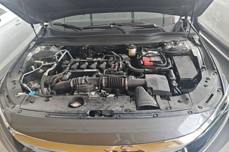 Used Honda Accord 2018 260TURBO Luxury Edition China VI Engine Bay