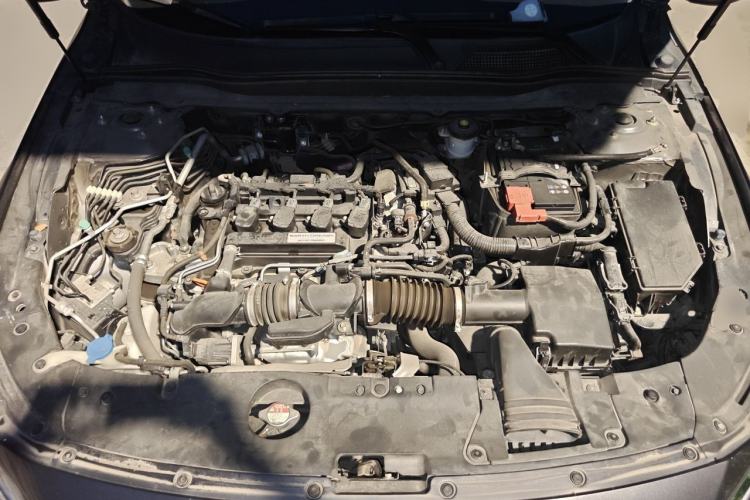 Used Honda Accord 2018 260TURBO Luxury Edition China VI Engine Bay