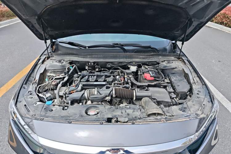 Used Honda Accord 2018 260TURBO Luxury Edition China VI Engine Bay