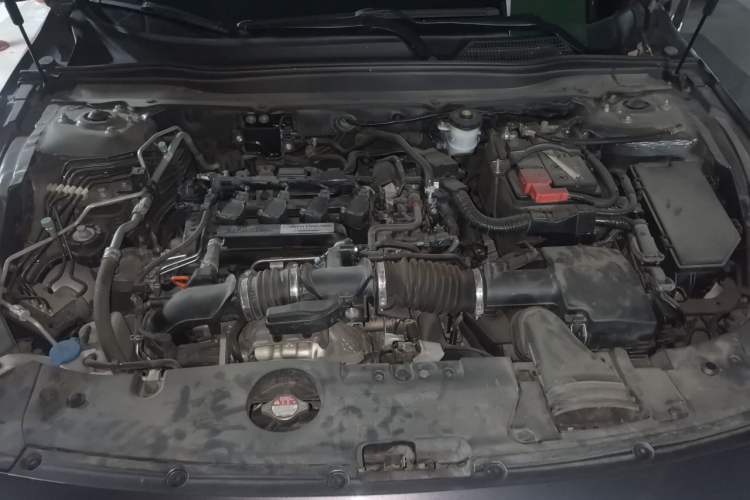 Used Honda Accord 2018 260TURBO Elite Edition China VI Engine Bay