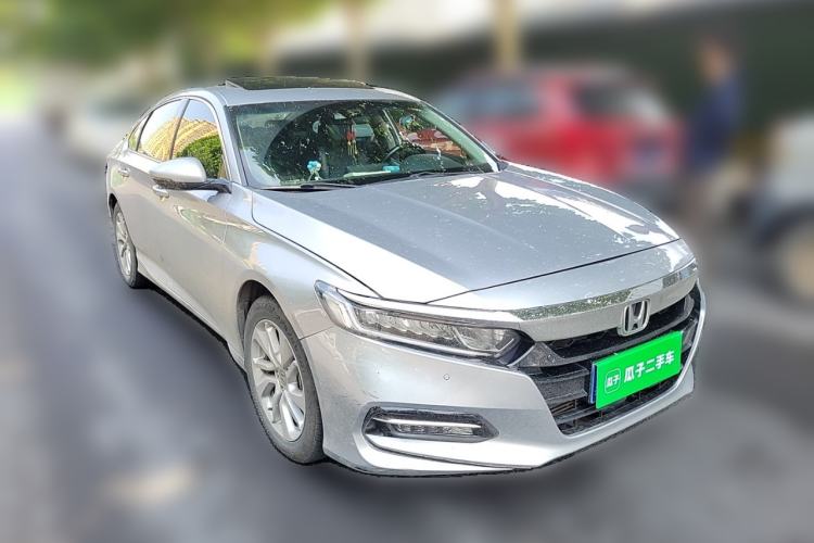 Used Honda Accord 2018 260TURBO Luxury Edition China V Emission Standard Front Right 45 Deg