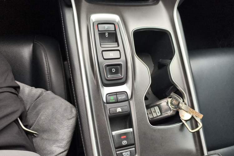 Used Honda Accord 2018 Rui Hybrid 2.0L Rui Ling Edition China VI Gear Lever