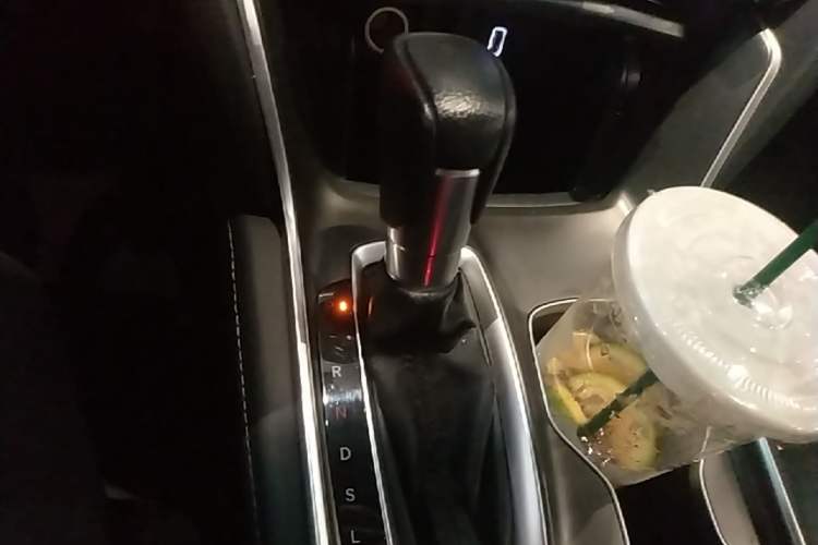 Used Honda Accord 2018 260TURBO Elite Edition China VI Gear Lever
