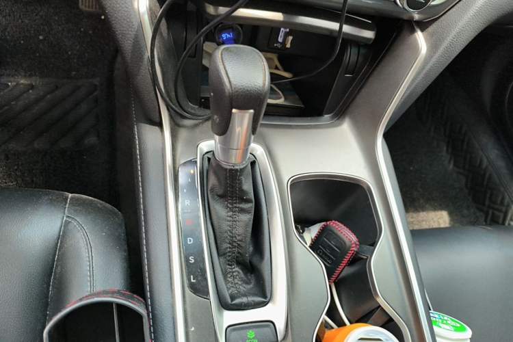 Used Honda Accord 2018 260TURBO Luxury Edition China VI Gear Lever