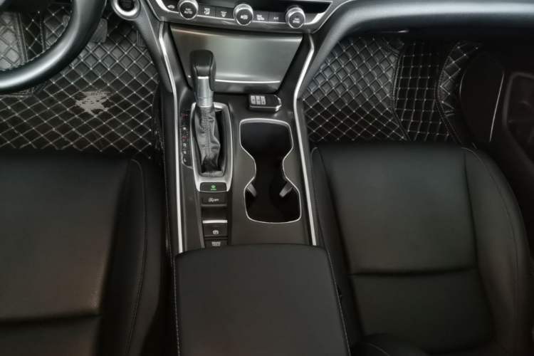 Used Honda Accord 2018 260TURBO Elite Edition China VI Gear Lever