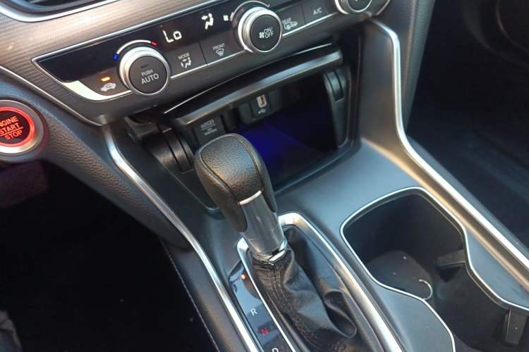 Used Honda Accord 2018 260TURBO Elite Edition China VI Gear Lever