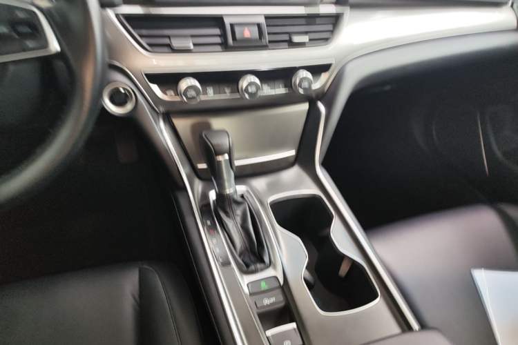 Used Honda Accord 2018 260TURBO Elite Edition China VI Gear Lever