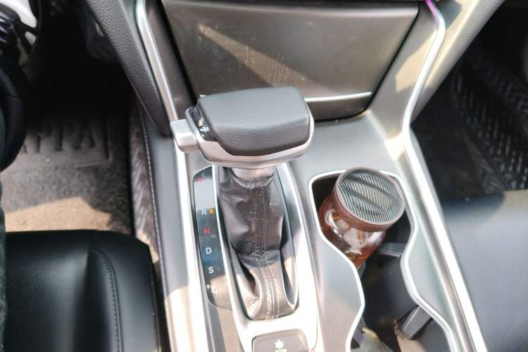 Used Honda Accord 2018 260TURBO Elite Edition China VI Gear Lever
