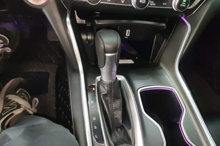 Used Honda Accord 2018 260TURBO Luxury Edition China VI Gear Lever
