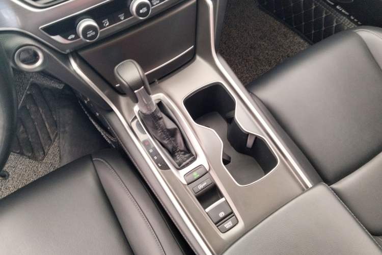 Used Honda Accord 2018 260TURBO Elite Edition China VI Gear Lever