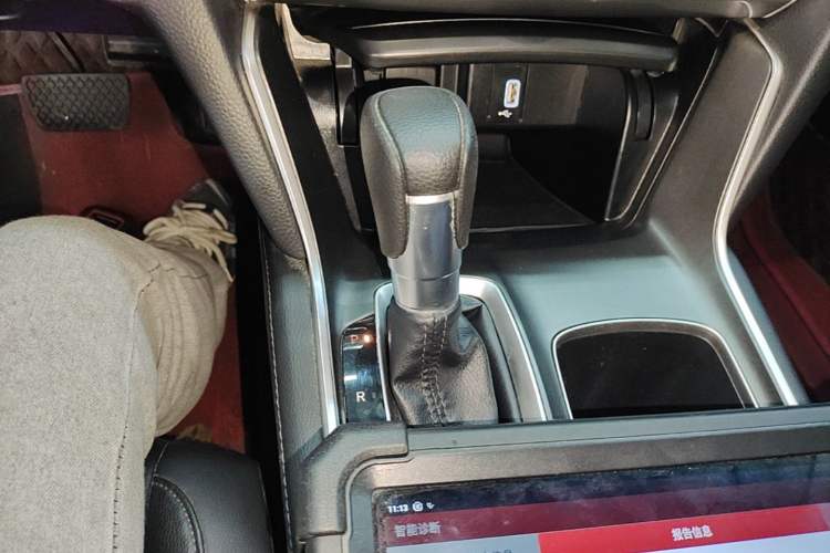 Used Honda Accord 2018 260TURBO Luxury Edition China VI Gear Lever