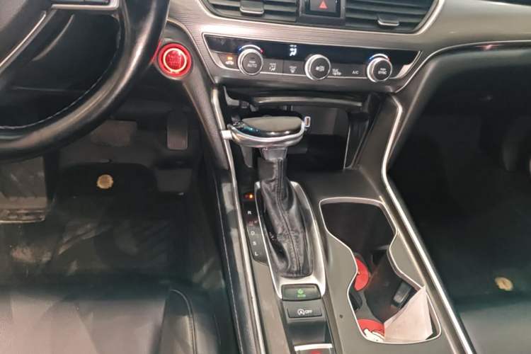 Used Honda Accord 2018 260TURBO Elite Edition China VI Gear Lever